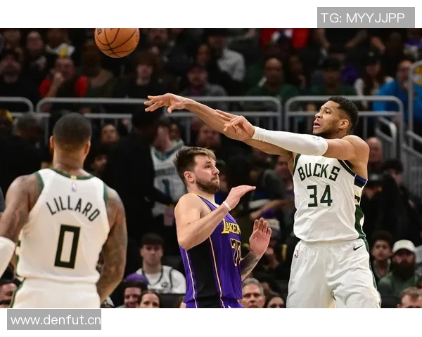 NBA杯历史战绩揭秘雄鹿强势领跑湖人紧随其后奇才惨遭垫底